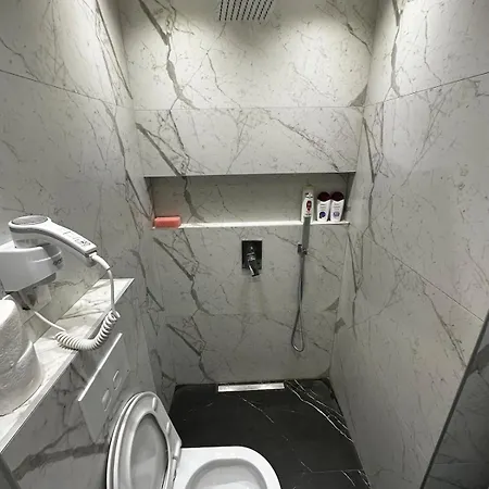 Apartment Tech, Center Tirana
